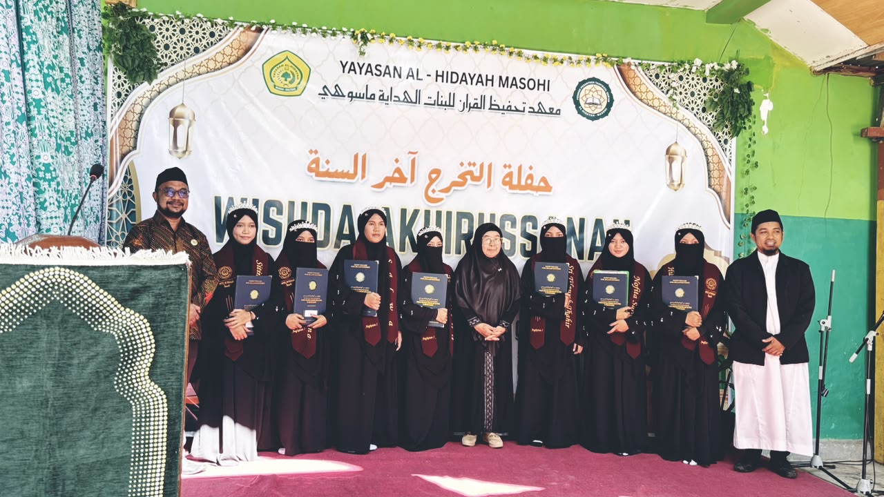 wisuda Akhirussanah Angkatan 1